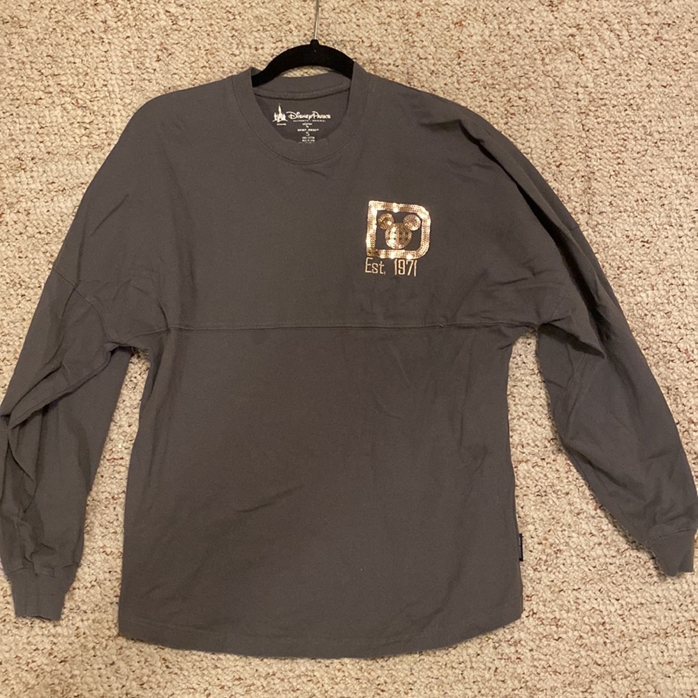 Walt Disney World Spirit Jersey…Small, Gray/rose gold